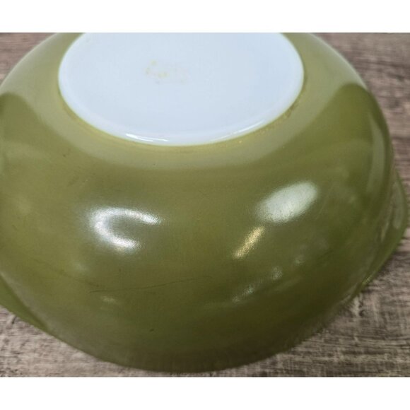 Vintage Pyrex Verde Avocado Green 2 Qt Round Casserole Baking Dish With Lid #024 - Picture 6 of 16